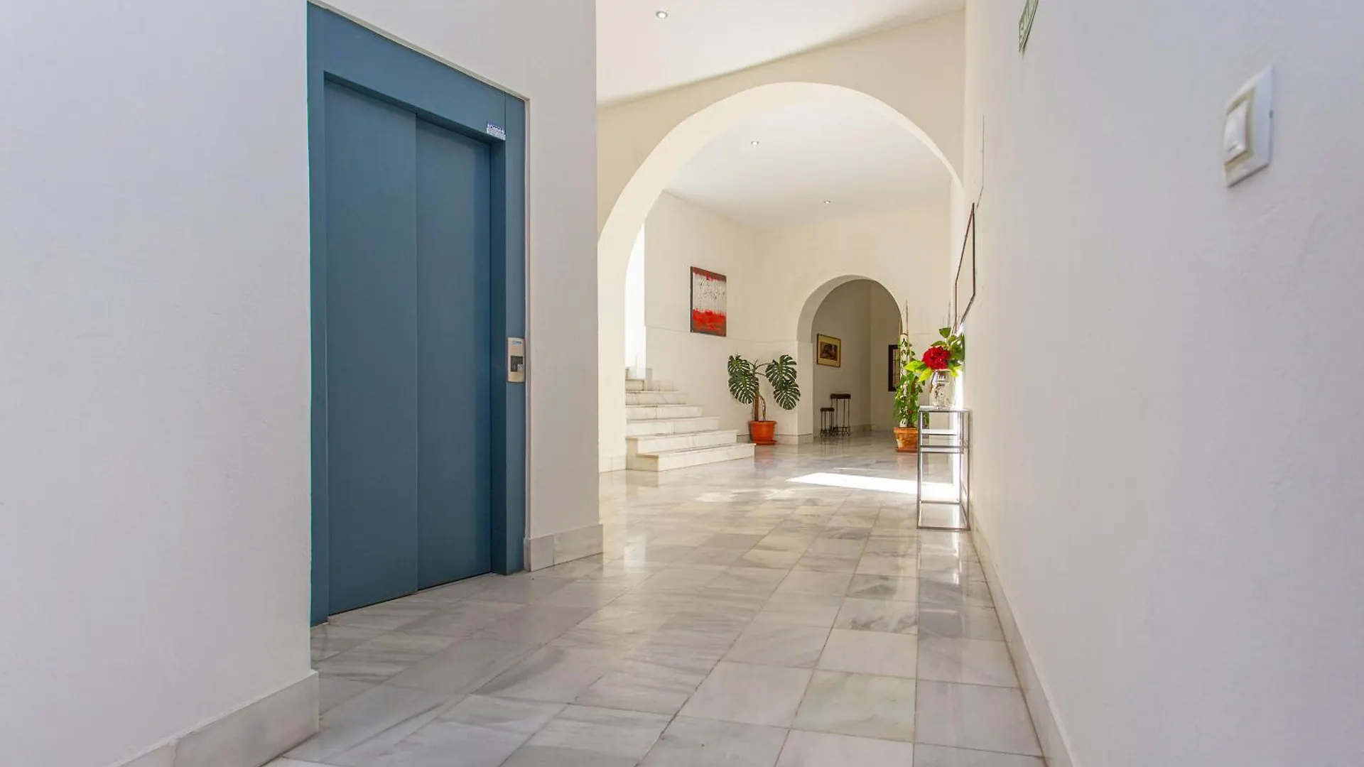Apartamento Centro Con Piscina Y Parking El Puerto de Santa Maria 0*,  Spain